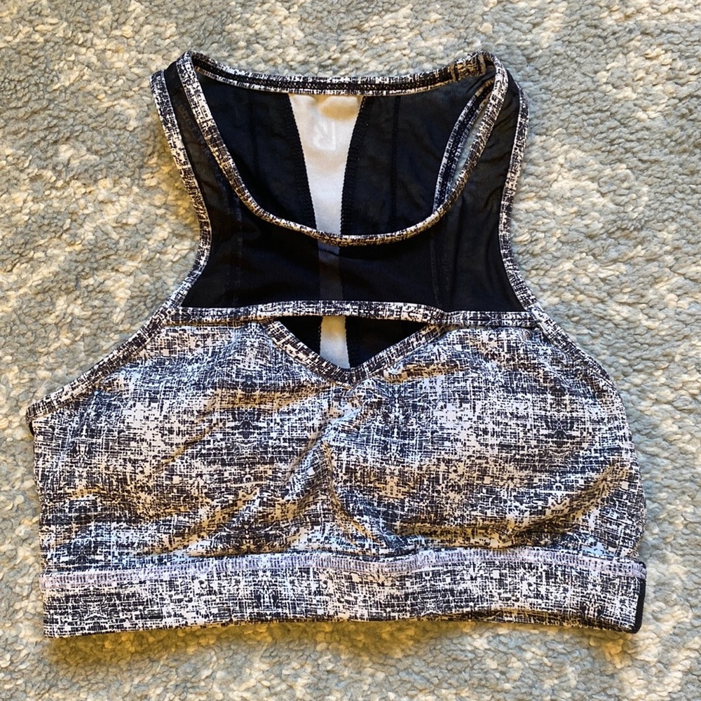 Buffbunny Ambrosia sports bra hustle print size XS